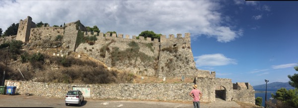 With Finn, Millie and Flemi through the Gulf of Corinth